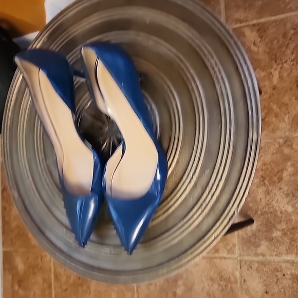 Women shoes - Picture 2 of 6